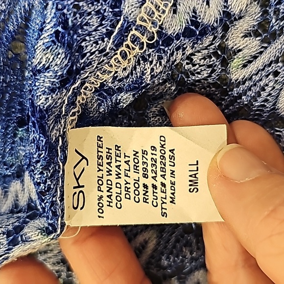 Sky Gorgeous mega bell sleeved knit kimono with tassle fringe size Small - Picture 8 of 8